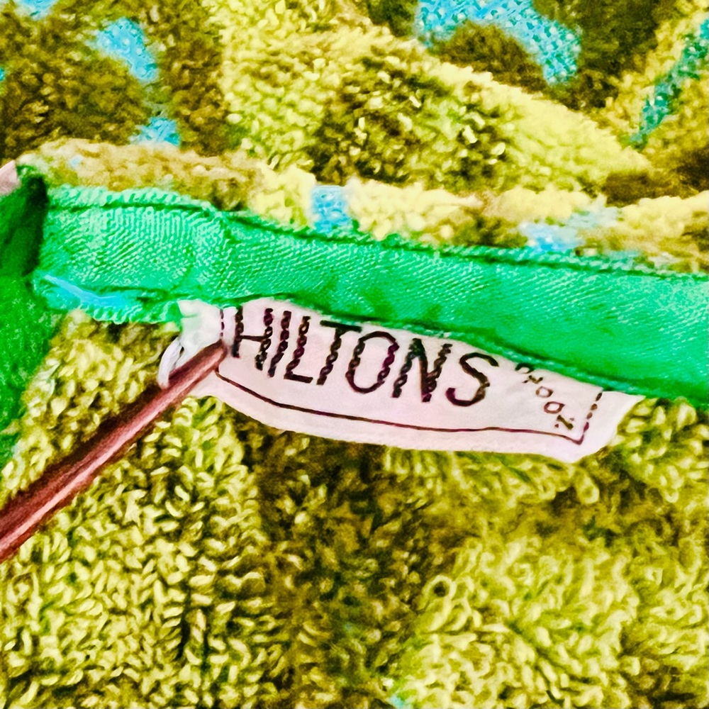 1970’s Hiltons terrycloth coverup/robe. - Picture 8 of 9
